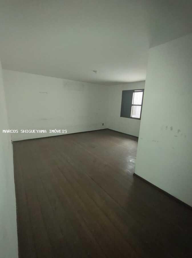 Casa para alugar com 5 quartos, 410m² - Foto 27