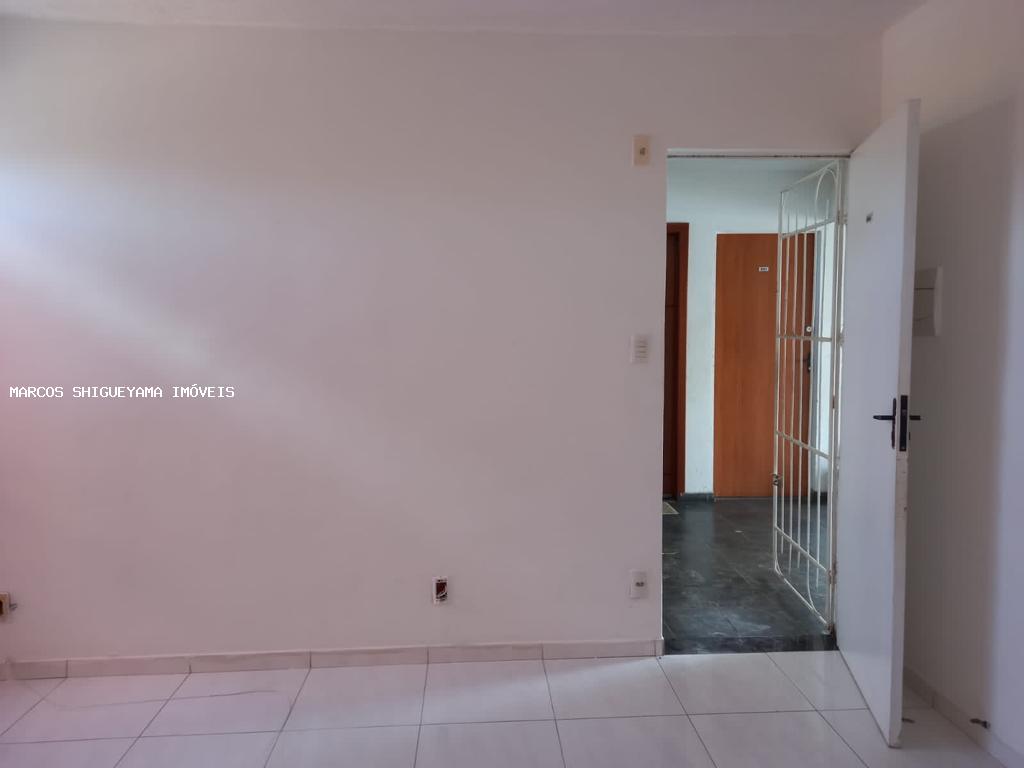 Apartamento à venda com 2 quartos, 50m² - Foto 3