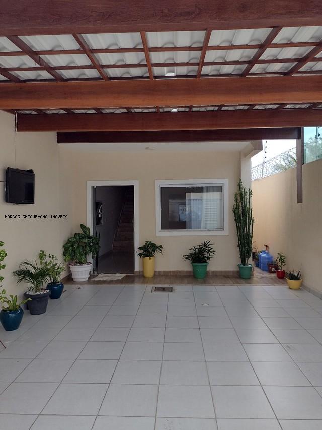 Casa de Condomínio à venda com 4 quartos, 140m² - Foto 1