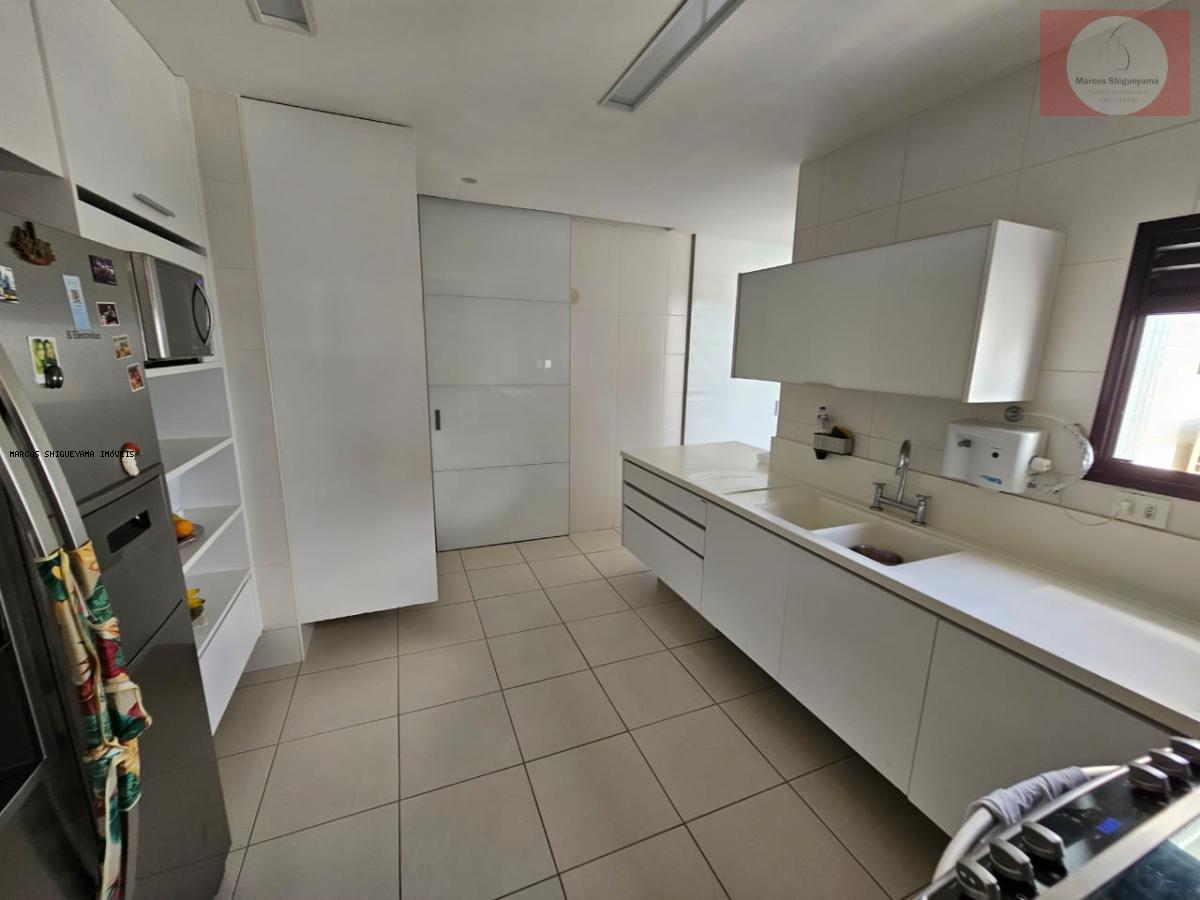 Apartamento à venda com 3 quartos, 235m² - Foto 36