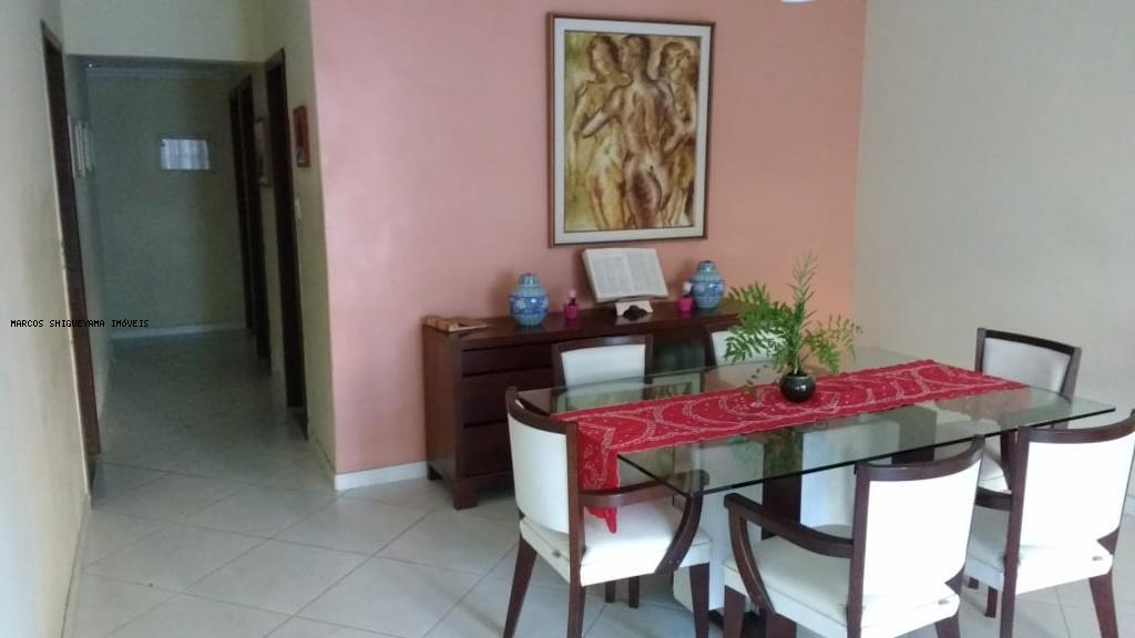 Apartamento à venda com 3 quartos, 230m² - Foto 1