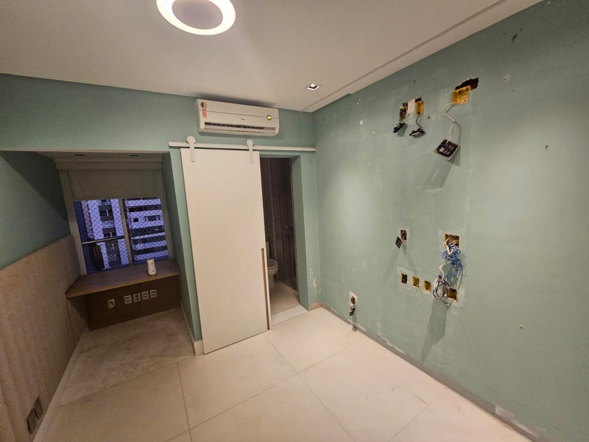 Apartamento à venda com 4 quartos, 308m² - Foto 4