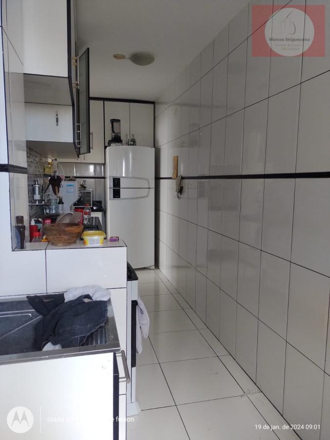 Apartamento à venda com 3 quartos, 65m² - Foto 2