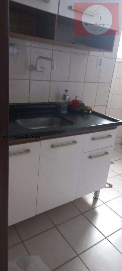 Apartamento à venda com 2 quartos, 64m² - Foto 2