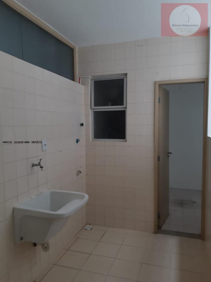 Apartamento à venda com 2 quartos, 64m² - Foto 19