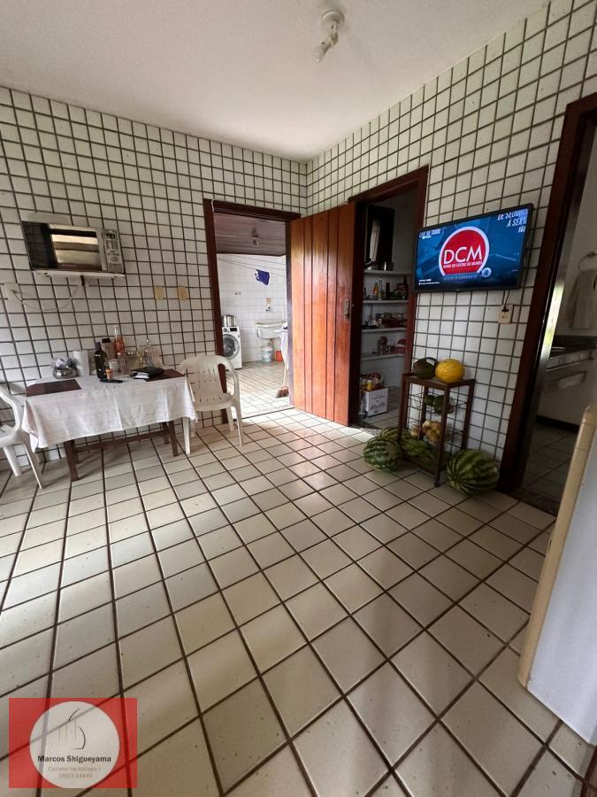 Casa à venda com 4 quartos, 300m² - Foto 14