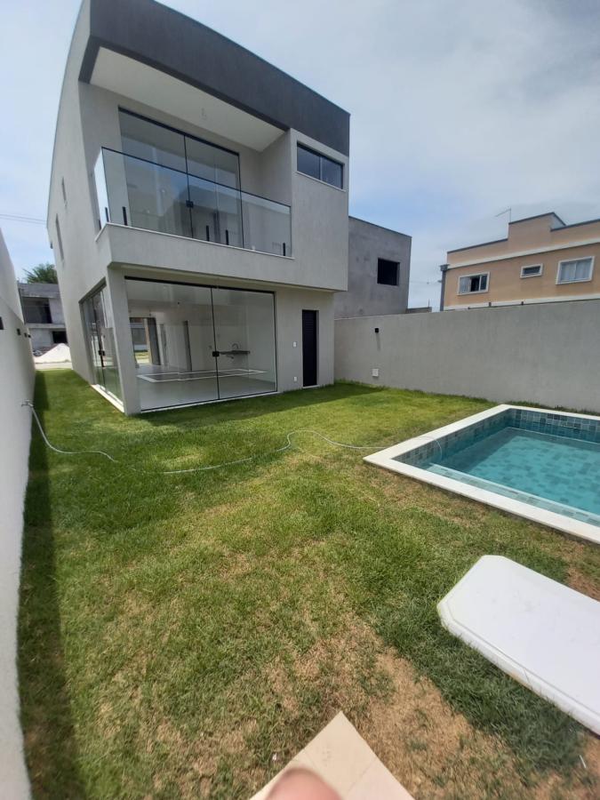 Casa de Condomínio à venda com 4 quartos, 161m² - Foto 1