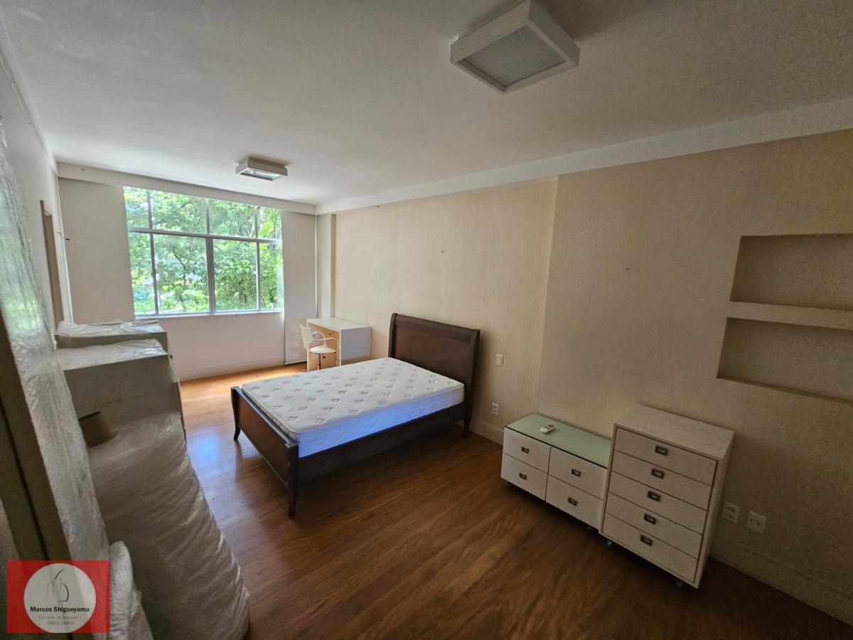 Apartamento à venda com 4 quartos, 200m² - Foto 4