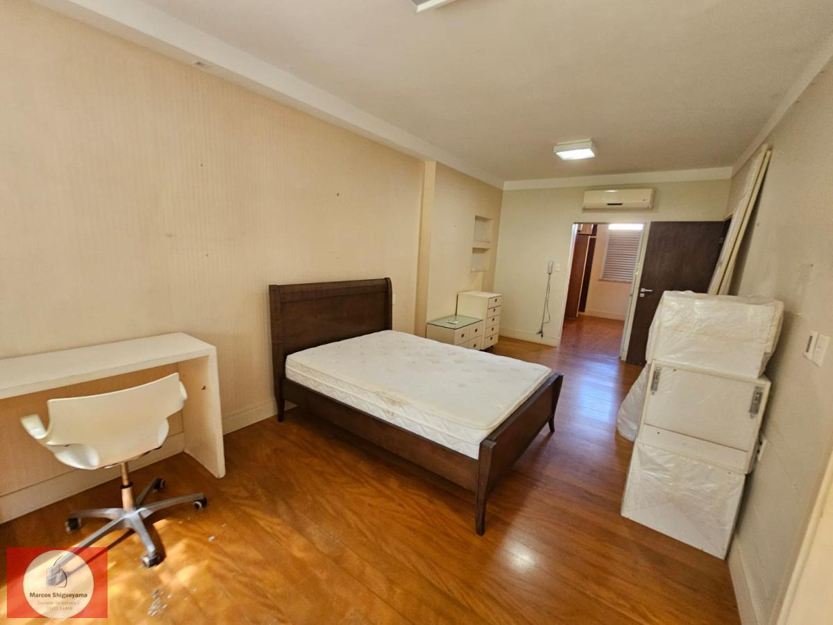 Apartamento à venda com 4 quartos, 200m² - Foto 3