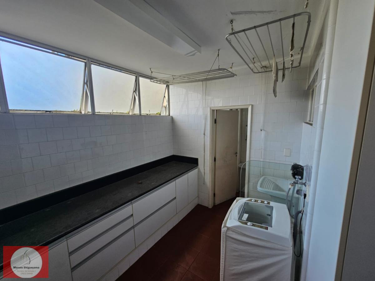 Apartamento à venda com 4 quartos, 200m² - Foto 15