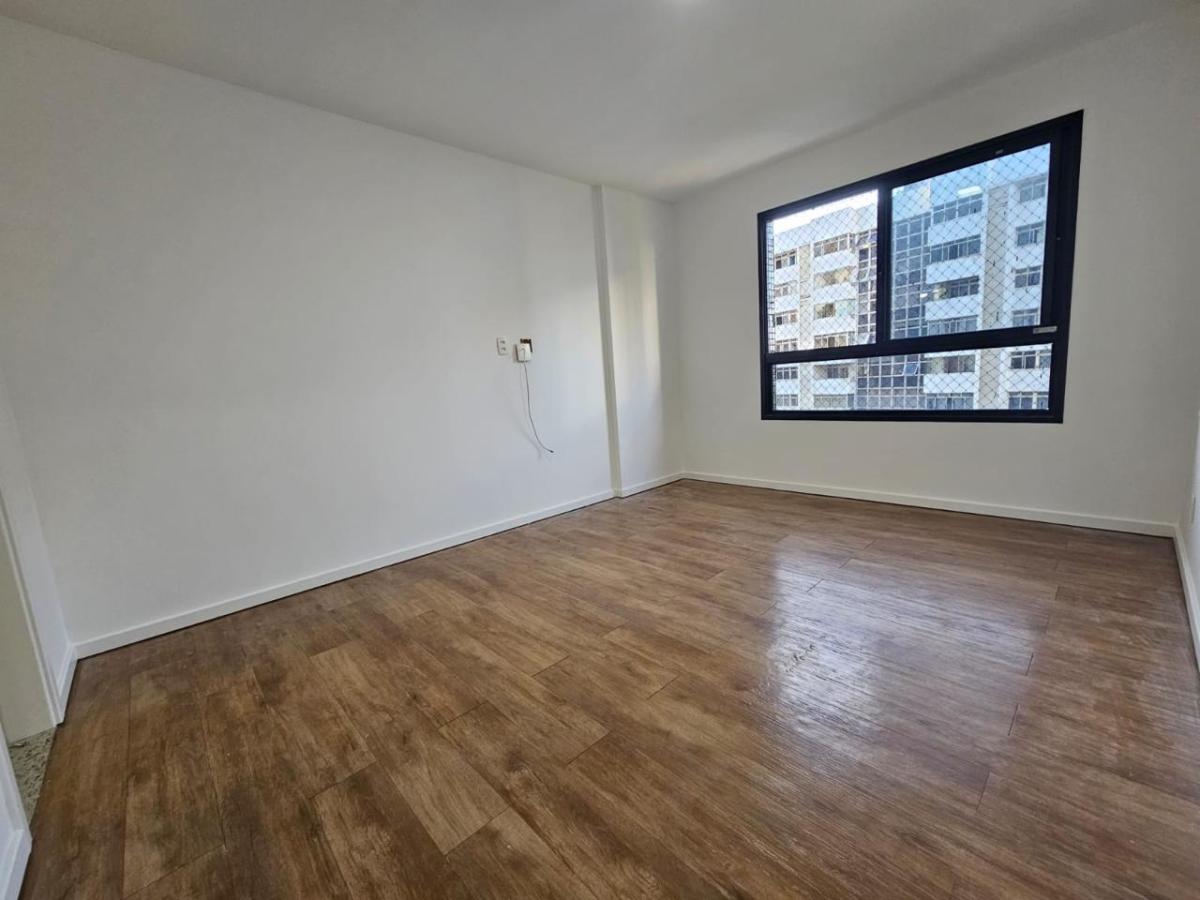 Apartamento à venda com 2 quartos, 108m² - Foto 9