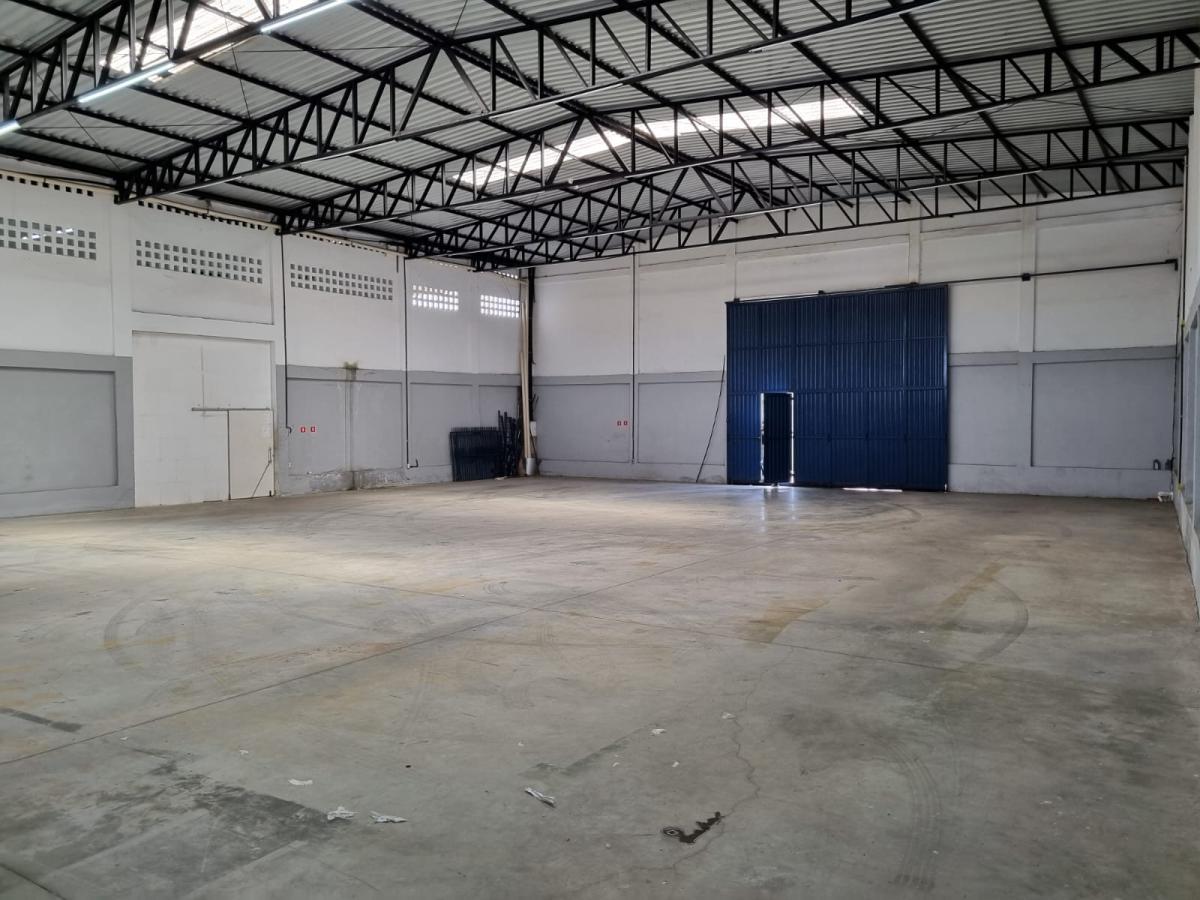 Depósito-Galpão-Armazém para alugar, 550m² - Foto 4