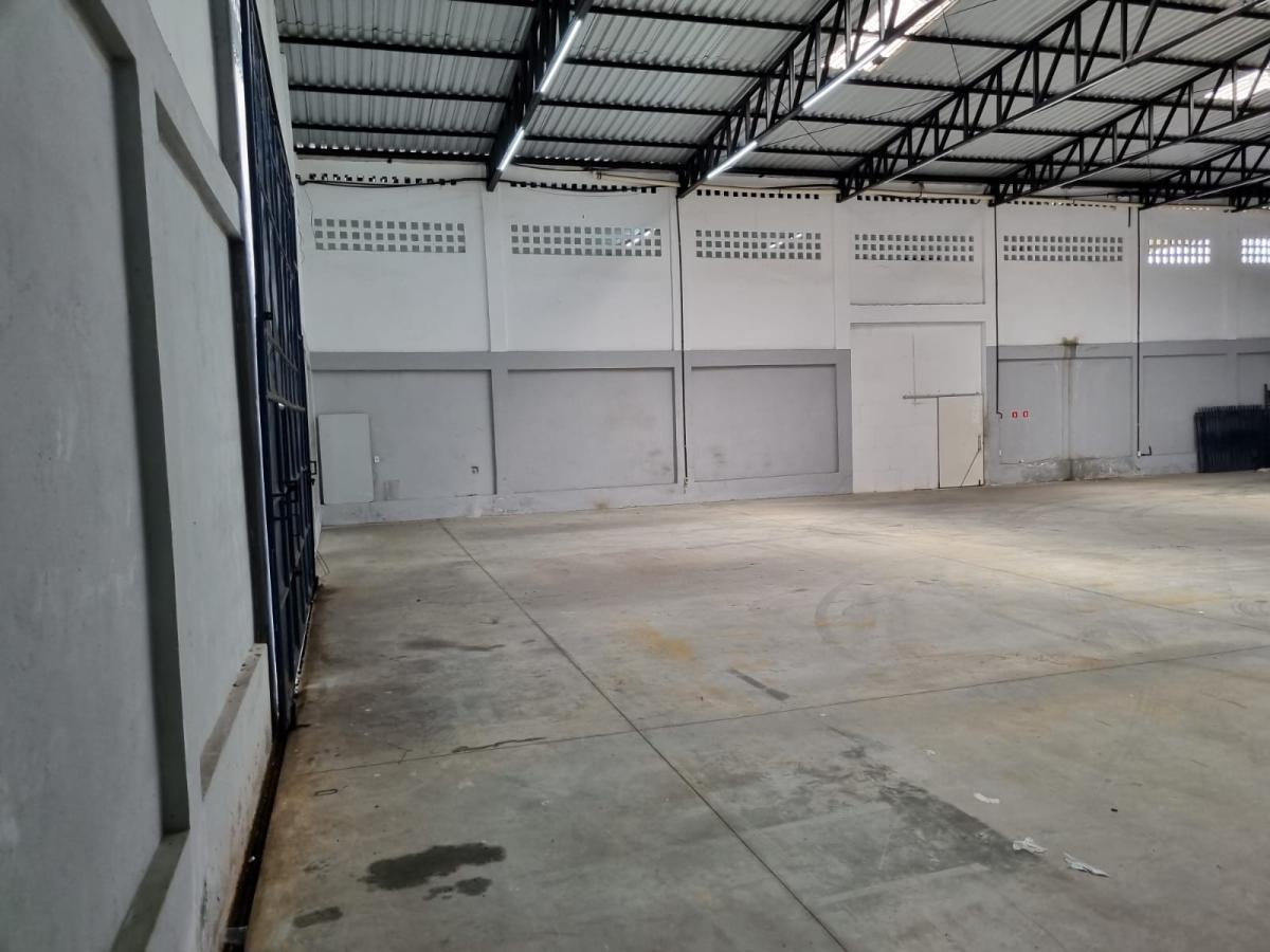 Depósito-Galpão-Armazém para alugar, 550m² - Foto 3