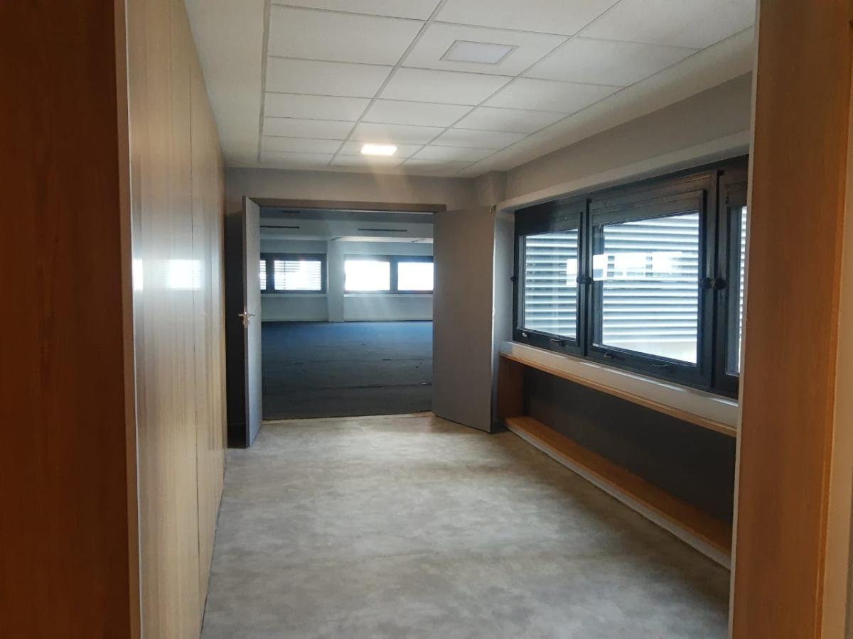 Prédio Inteiro para alugar, 671m² - Foto 6