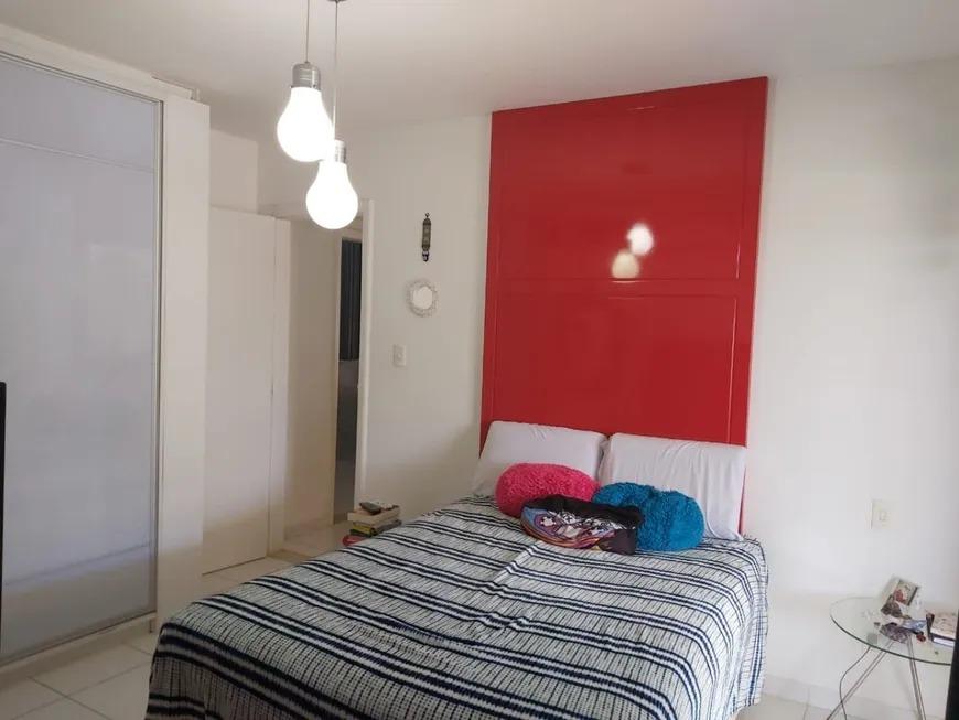 Casa de Condomínio à venda com 4 quartos, 320m² - Foto 9