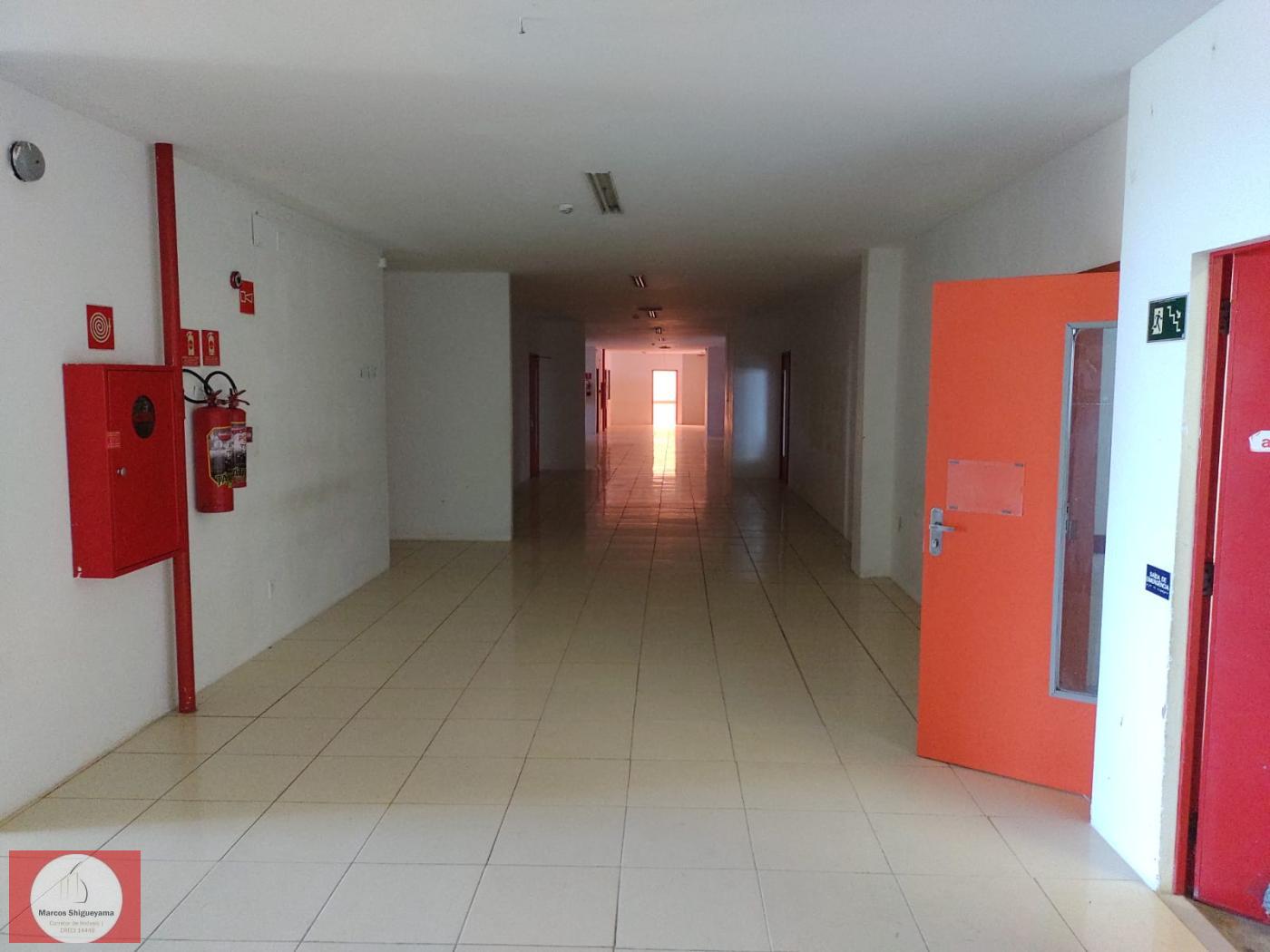 Prédio Inteiro para alugar, 900m² - Foto 2