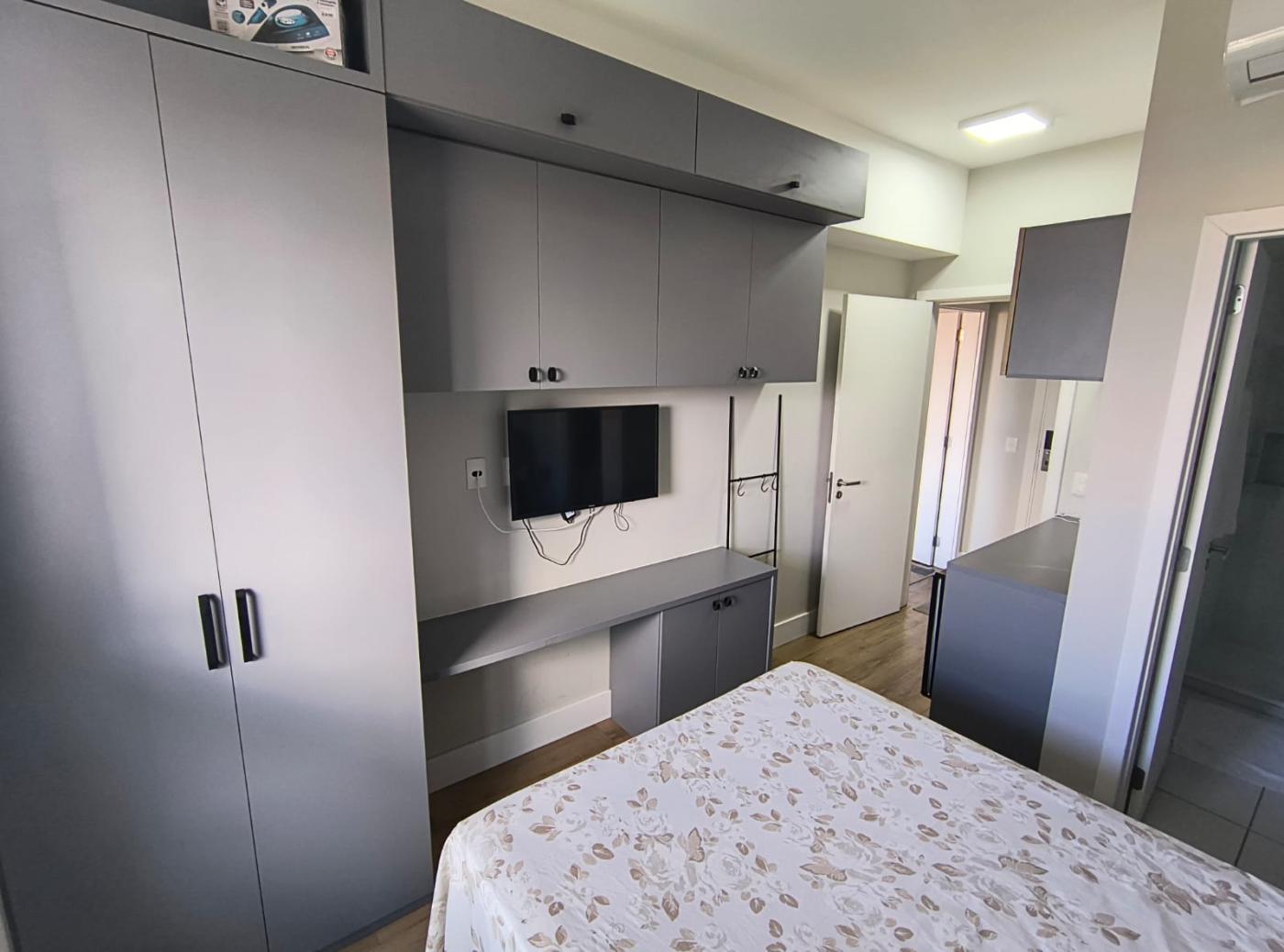 Apartamento para alugar com 2 quartos, 65m² - Foto 9