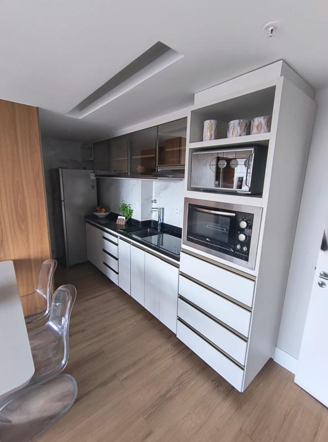 Apartamento para alugar com 2 quartos, 65m² - Foto 13