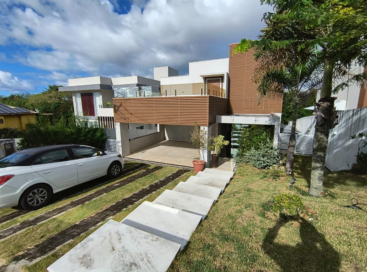 Casa de Condomínio à venda com 3 quartos, 320m² - Foto 1