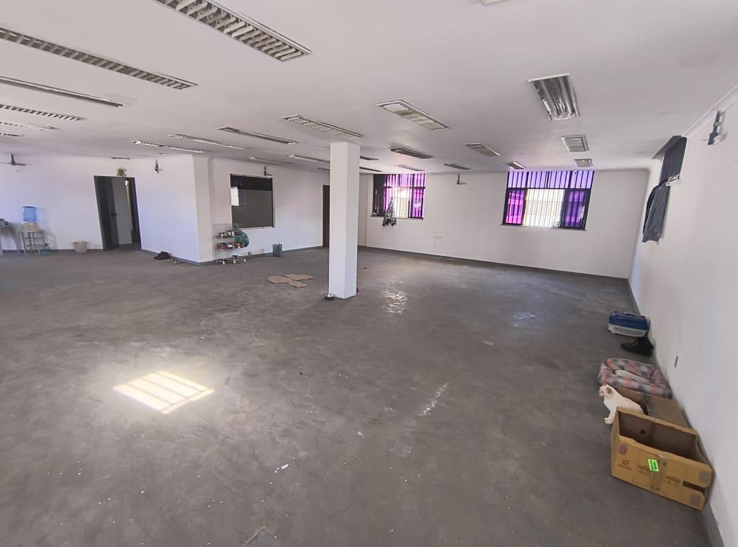 Prédio Inteiro para alugar, 385m² - Foto 17