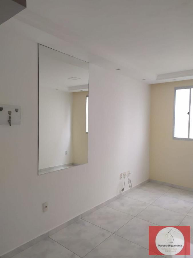 Apartamento à venda com 2 quartos, 45m² - Foto 2