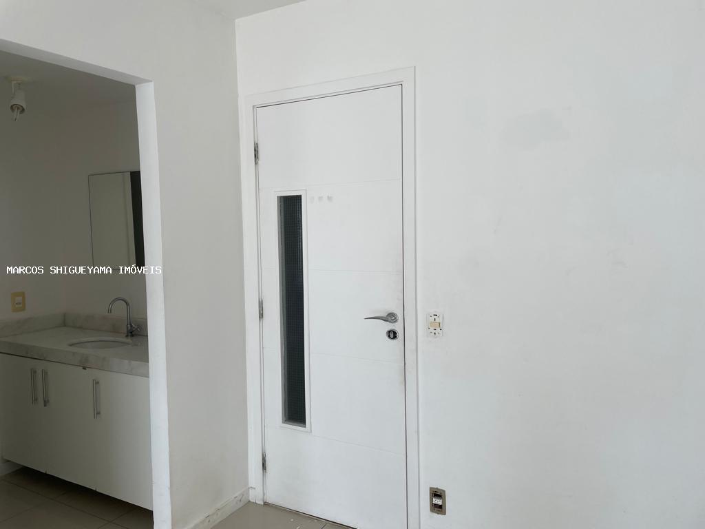 Apartamento à venda com 1 quarto, 50m² - Foto 2