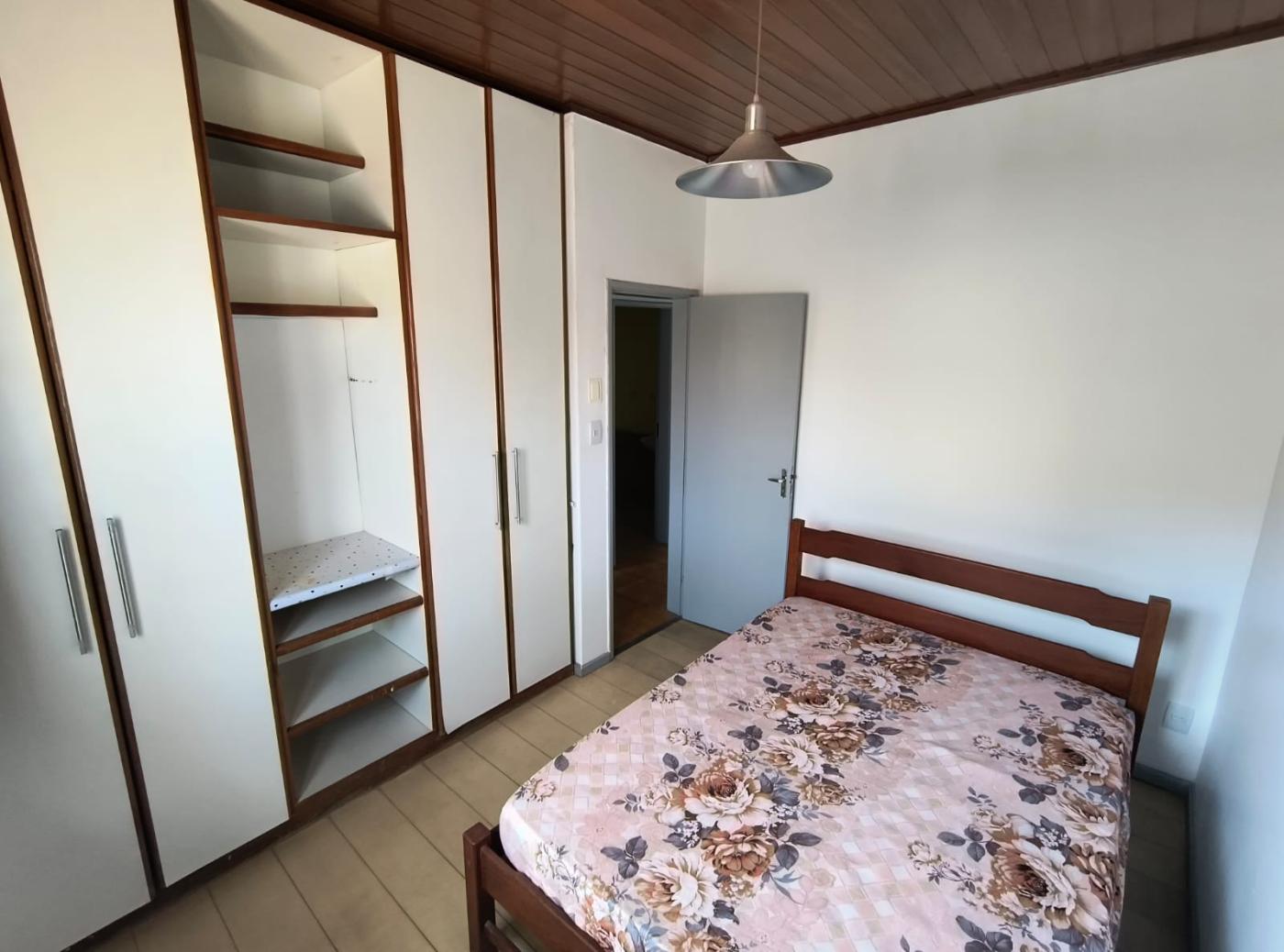 Casa de Condomínio à venda com 4 quartos, 300m² - Foto 5