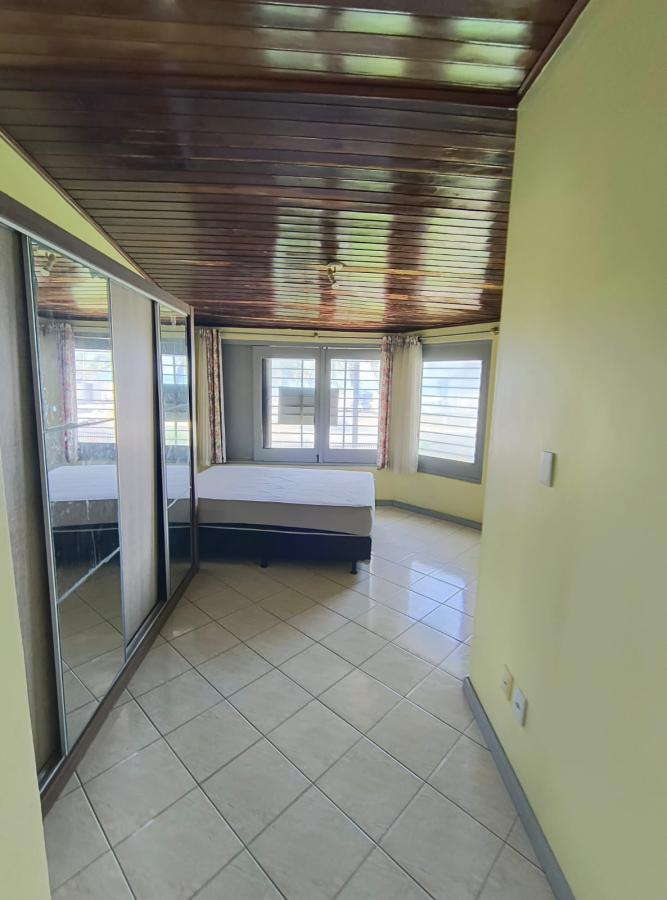 Casa de Condomínio à venda com 4 quartos, 300m² - Foto 8