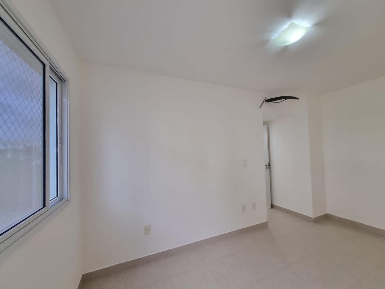 Apartamento à venda com 2 quartos, 60m² - Foto 11