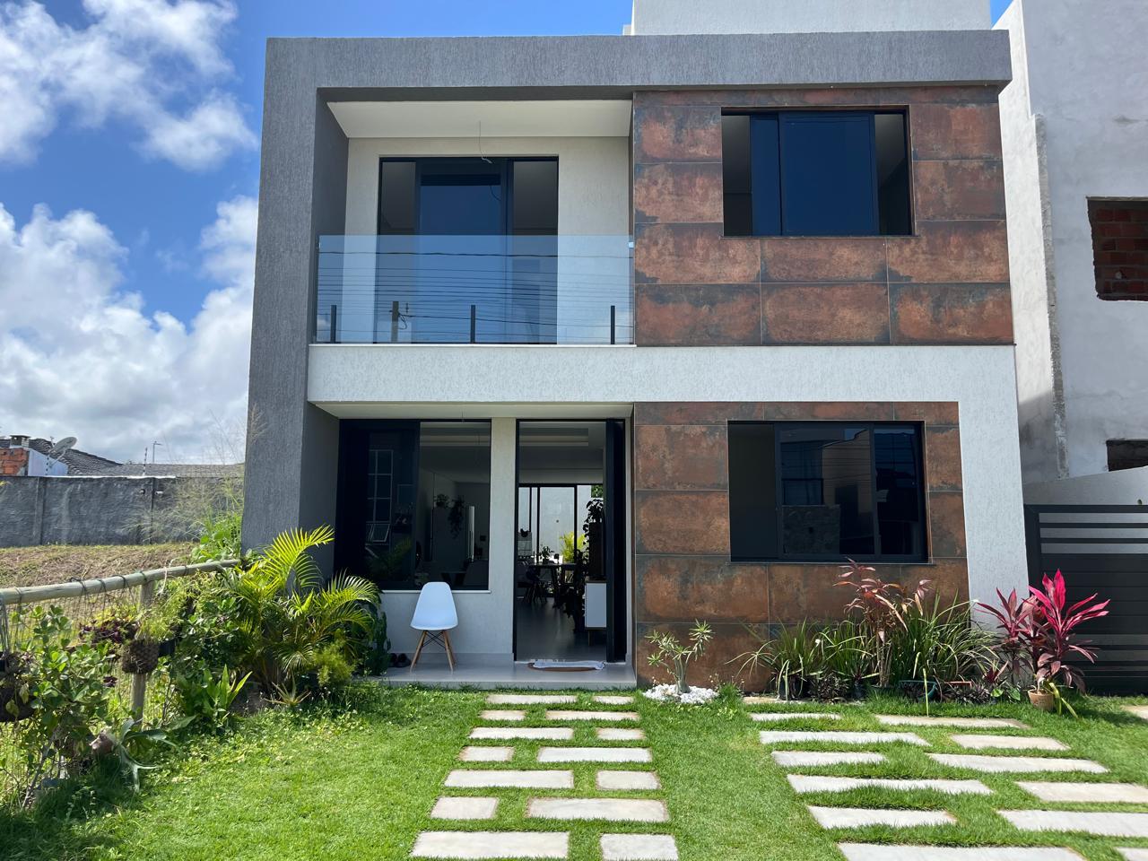 Casa de Condomínio à venda com 4 quartos, 172m² - Foto 2