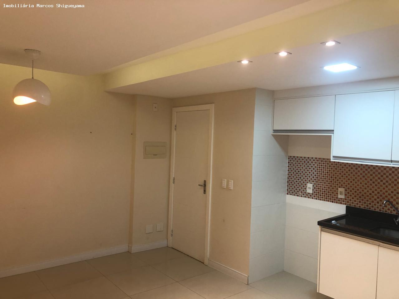 Apartamento à venda com 2 quartos, 57m² - Foto 4