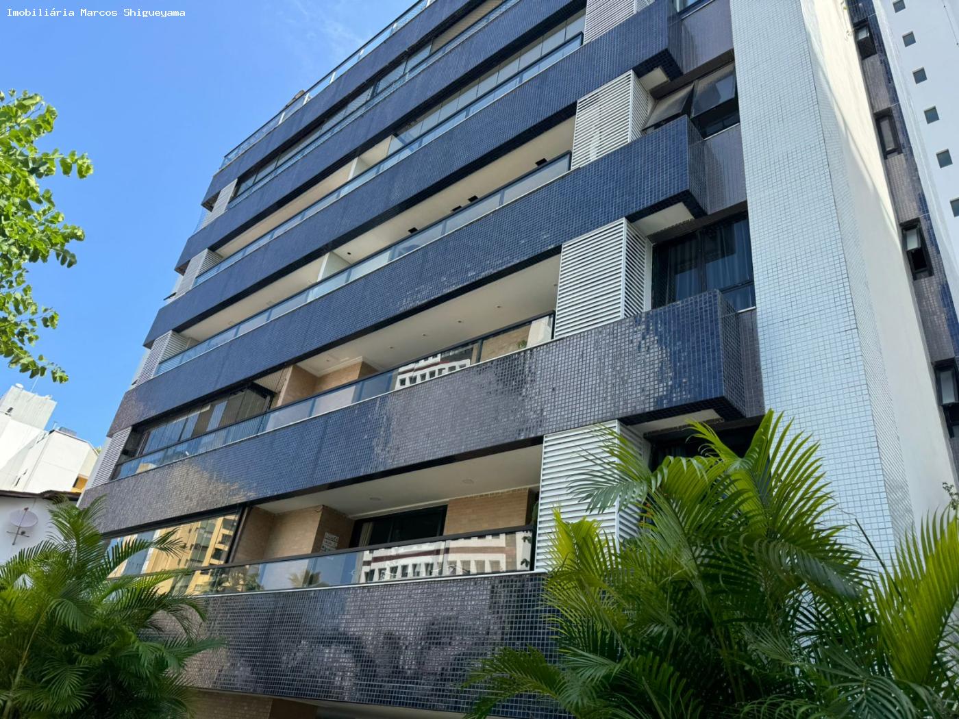 Apartamento à venda com 3 quartos, 133m² - Foto 1