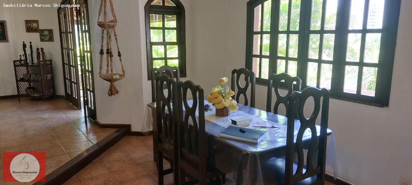 Casa à venda com 6 quartos, 300m² - Foto 10